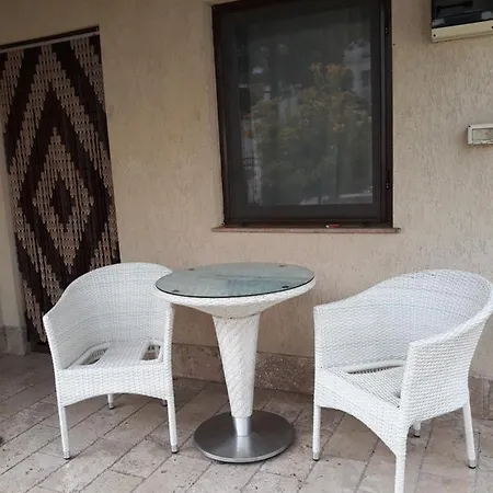 Casuta Cu Flori Rum i privatbostad *